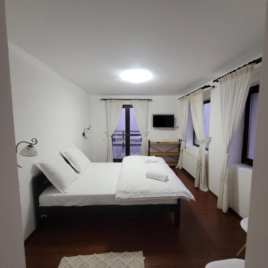La Rocca Hotel Fundata Bagian luar foto