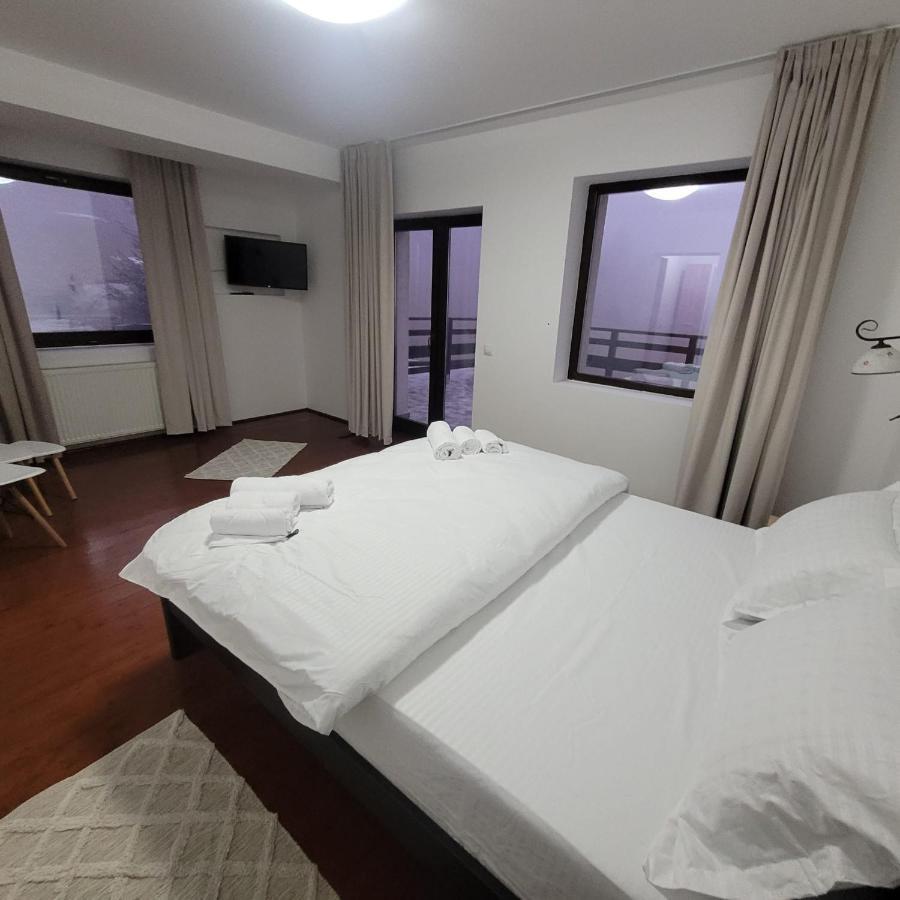La Rocca Hotel Fundata Bagian luar foto